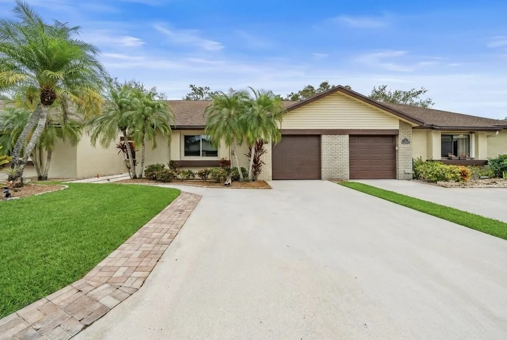 Photo of 137 Meander Circle, West Palm Beach, FL 33411