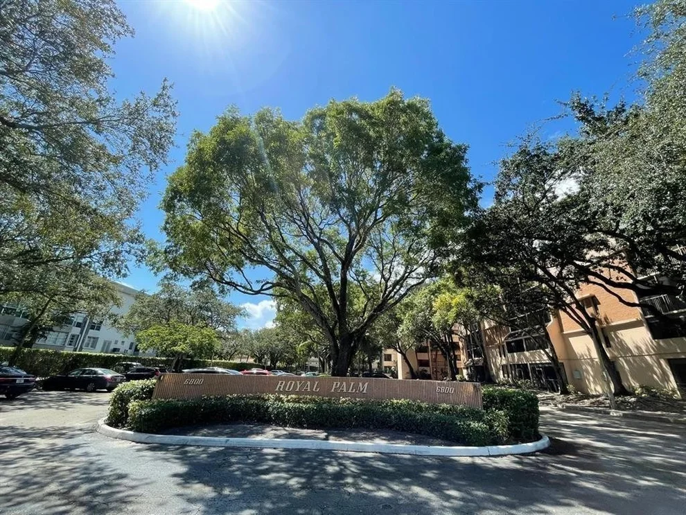 Unit for sale at 6800 Cypress Road, Plantation, FL 33317