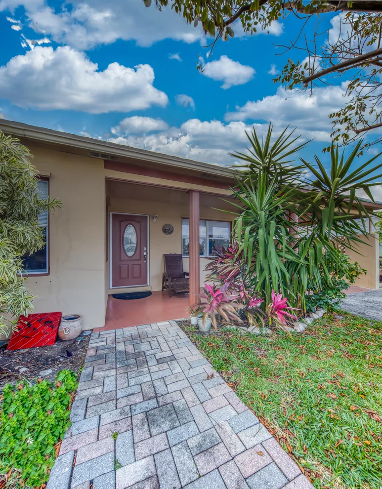 Unit for sale at 1425 N J Terrace, Lake Worth Beach, FL 33460