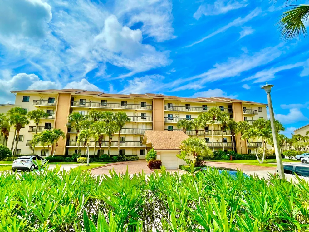 Unit for sale at 1201 Seafarer Circle, Jupiter, FL 33477