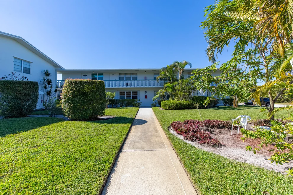 Unit for sale at 346 Norwich O, West Palm Beach, FL 33417