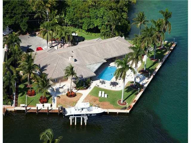 Unit for sale at 2950 NE 23rd Place, Pompano Beach, FL 33062