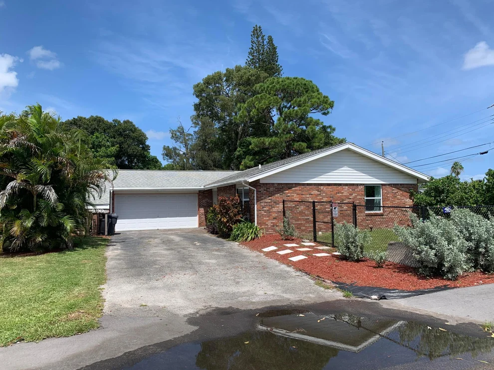Unit for sale at 900 Grace Avenue, Palm Springs, FL 33461