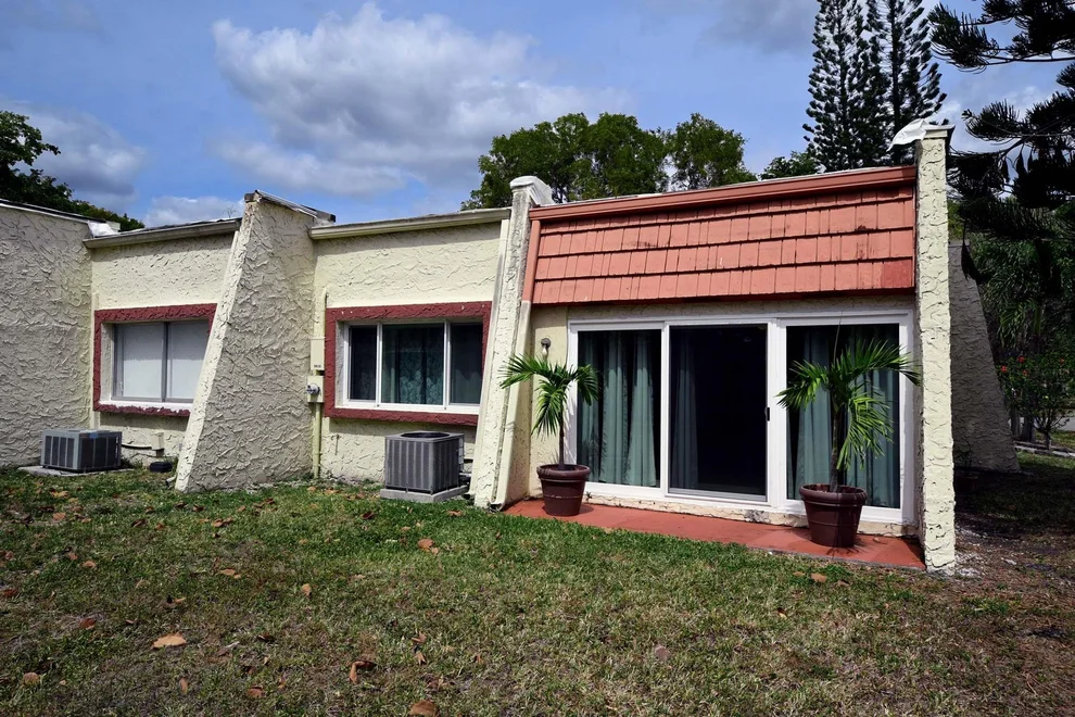 Unit for sale at 9818 NW 65th Place, Tamarac, FL 33321