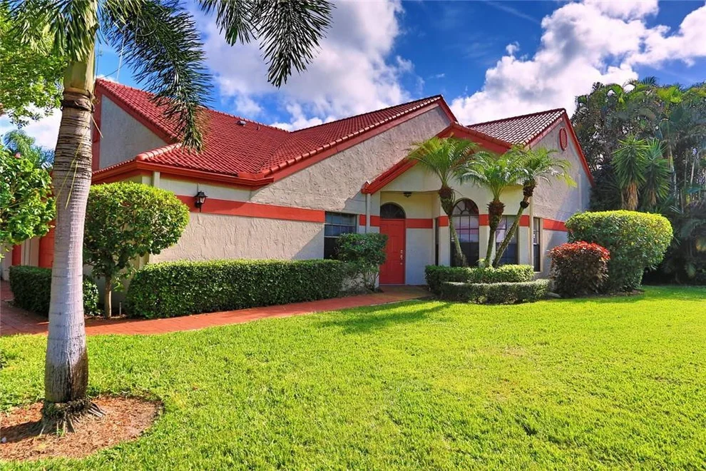 Unit for sale at 7521 Lexington Club Boulevard, Delray Beach, FL 33446
