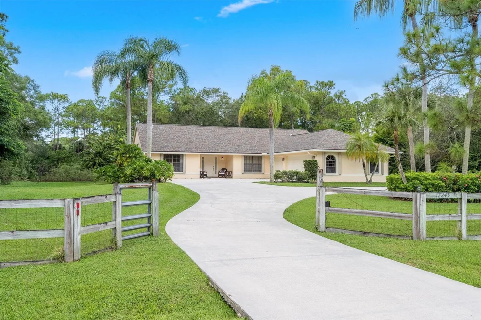 Unit for sale at 17243 Alexander Run, Jupiter, FL 33478