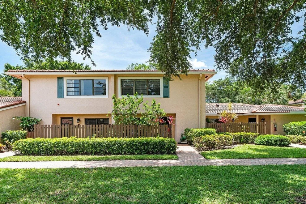 Unit for sale at 18 Southport Lane, Boynton Beach, FL 33436