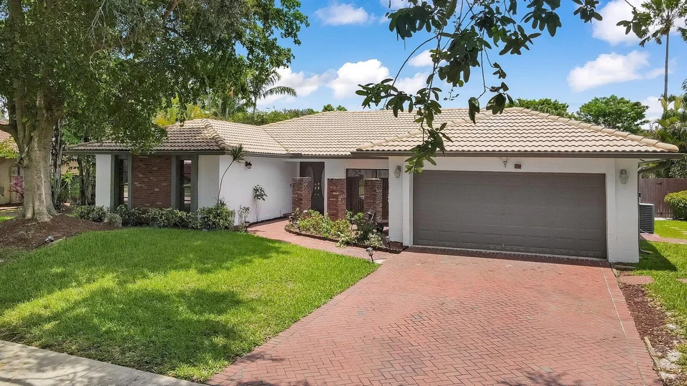Unit for sale at 1330 NW 94th Terrace, Plantation, FL 33322