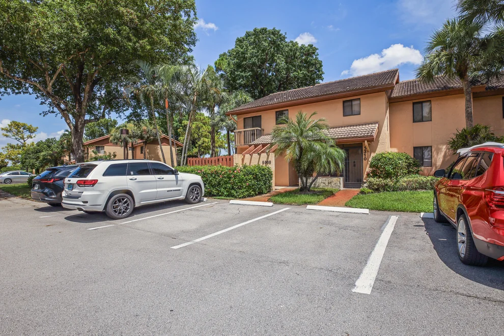 Unit for sale at 5308 Fountains Drive S, Lake Worth, FL 33467