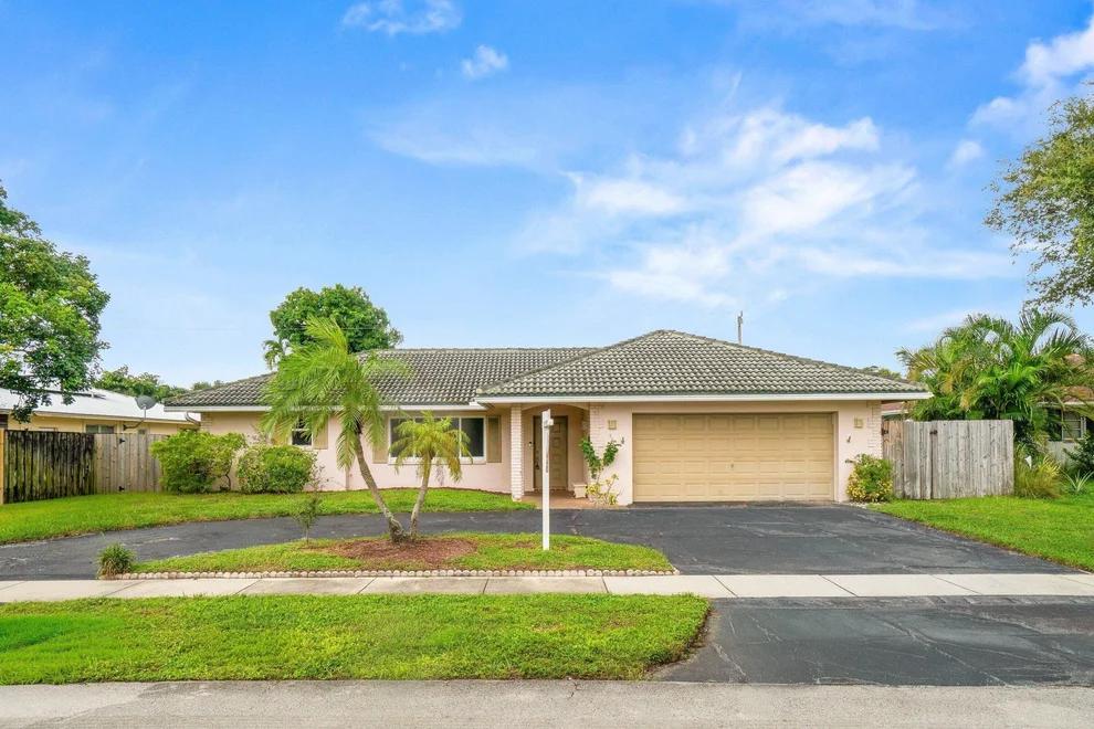 Unit for sale at 921 SW 11th Terrace, Boca Raton, FL 33486
