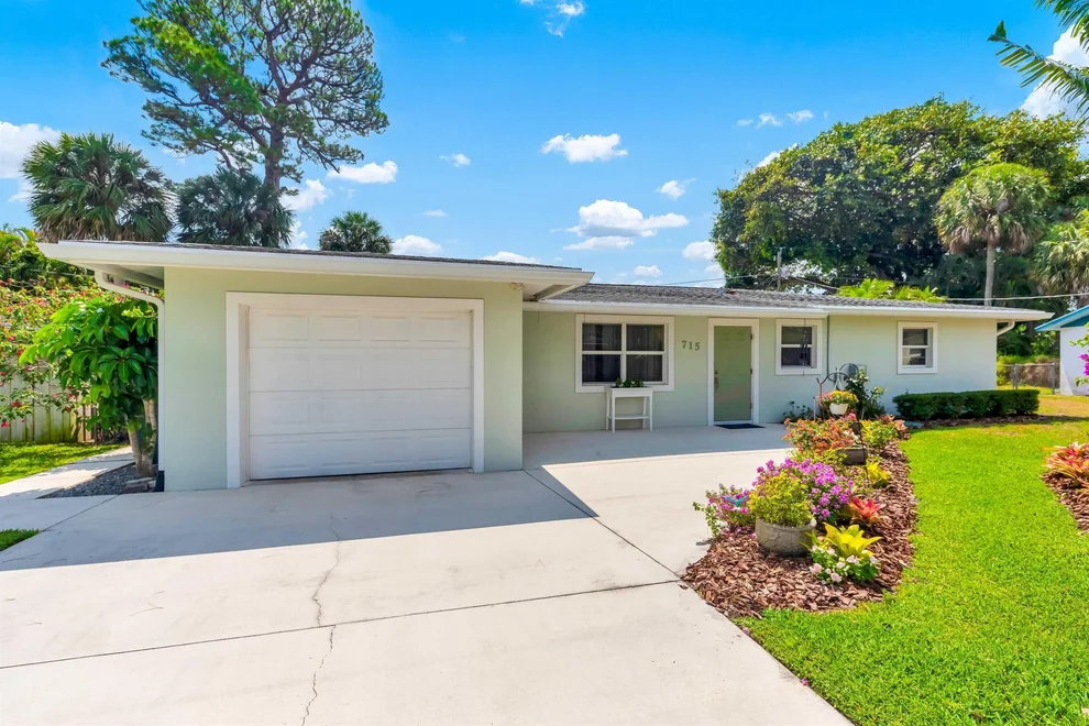 Unit for sale at 715 SE Alamanda Way, Stuart, FL 34996