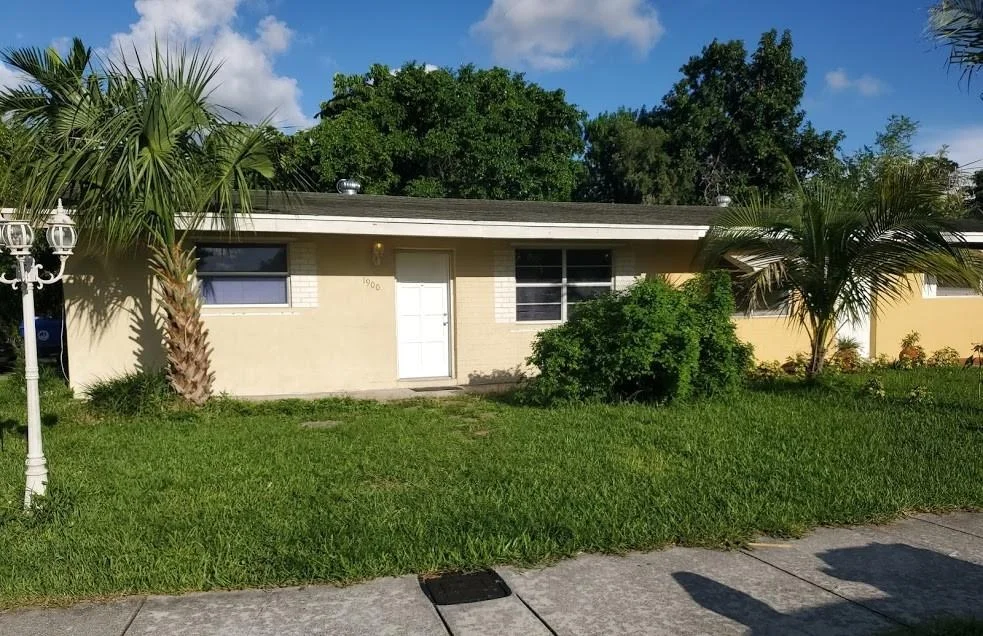 Unit for sale at 1900 SW 69 Avenue, North Lauderdale, FL 33068