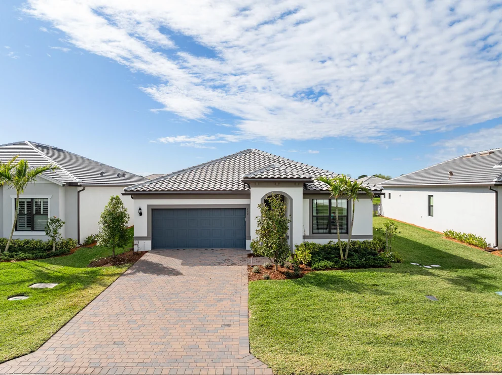 Unit for sale at 770 SE Courances Drive, Port St Lucie, FL 34984