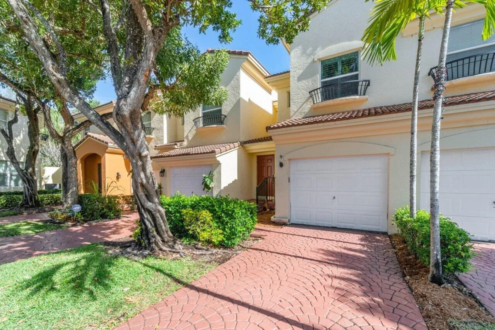 Unit for sale at 2984 Deer Creek Country Club Boulevard, Deerfield Beach, FL 33442