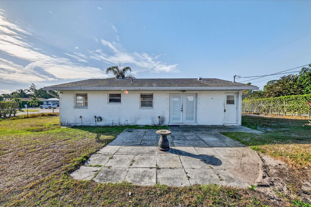 Unit for sale at 5669 S 35th Court, Greenacres, FL 33463