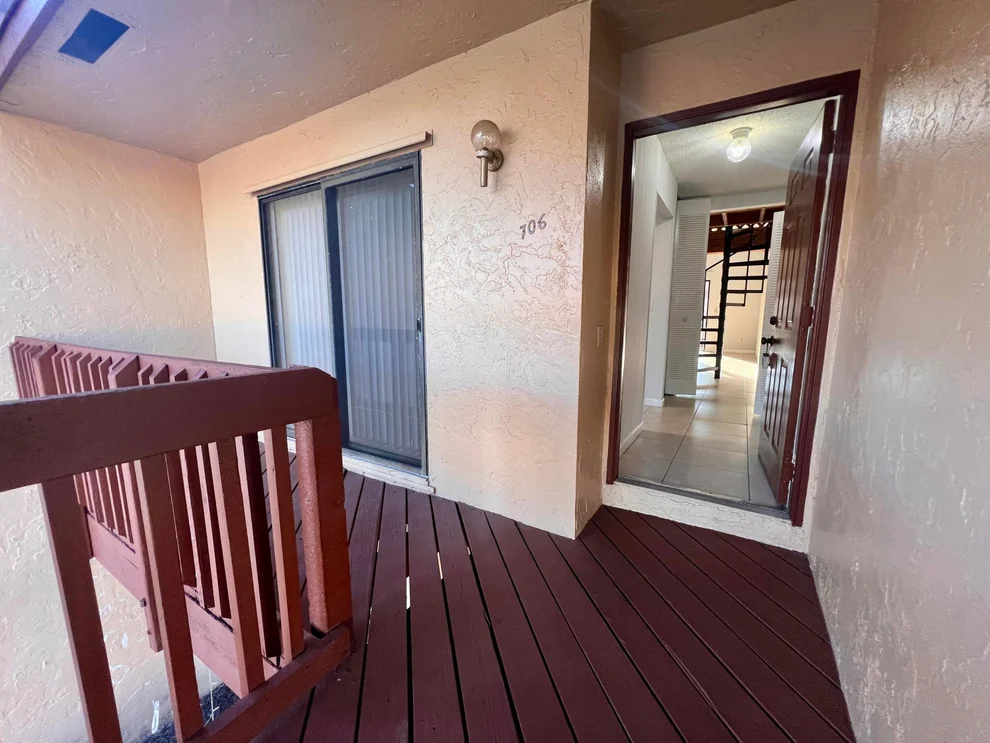 Unit for sale at 706 Lakeview Drive E, Royal Palm Beach, FL 33411