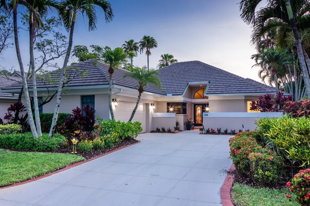 Unit for sale at 133 Coventry Place, Palm Beach Gardens, FL 33418