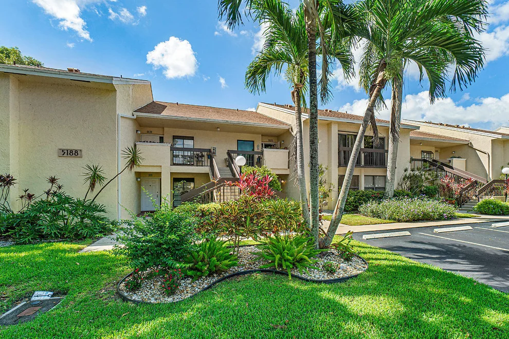Unit for sale at 5153 Oak Hill Lane, Delray Beach, FL 33484