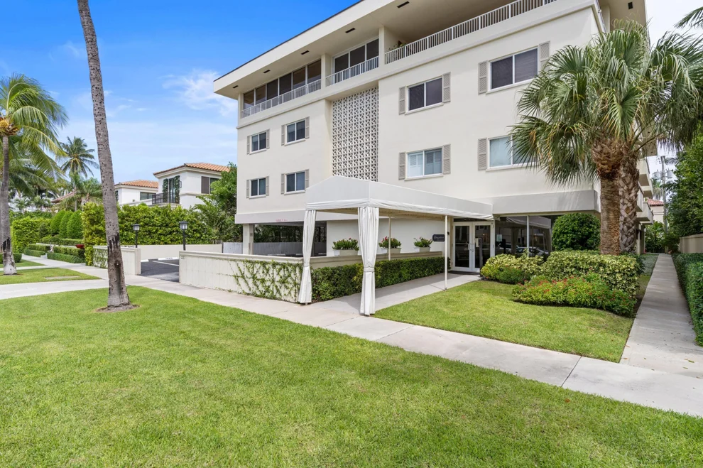 Unit for sale at 227 Brazilian Avenue, Palm Beach, FL 33480
