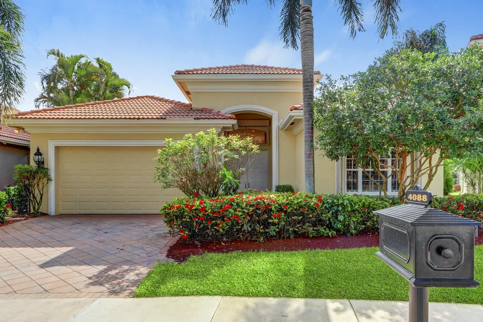 Unit for sale at 4088 Briarcliff Circle, Boca Raton, FL 33496