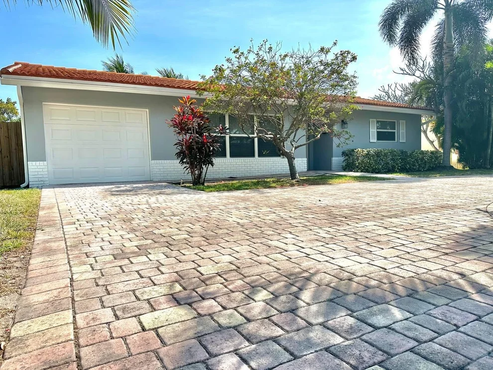 Unit for sale at 2100 NE 29 Street, Lighthouse Point, FL 33064