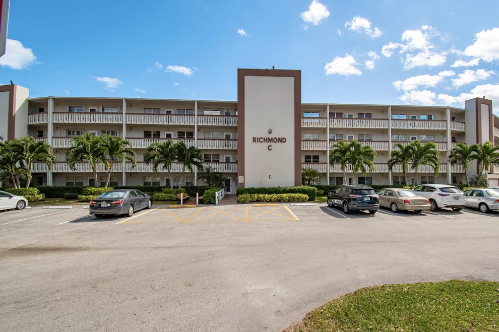 Unit for sale at 220 Richmond C, Deerfield Beach, FL 33442
