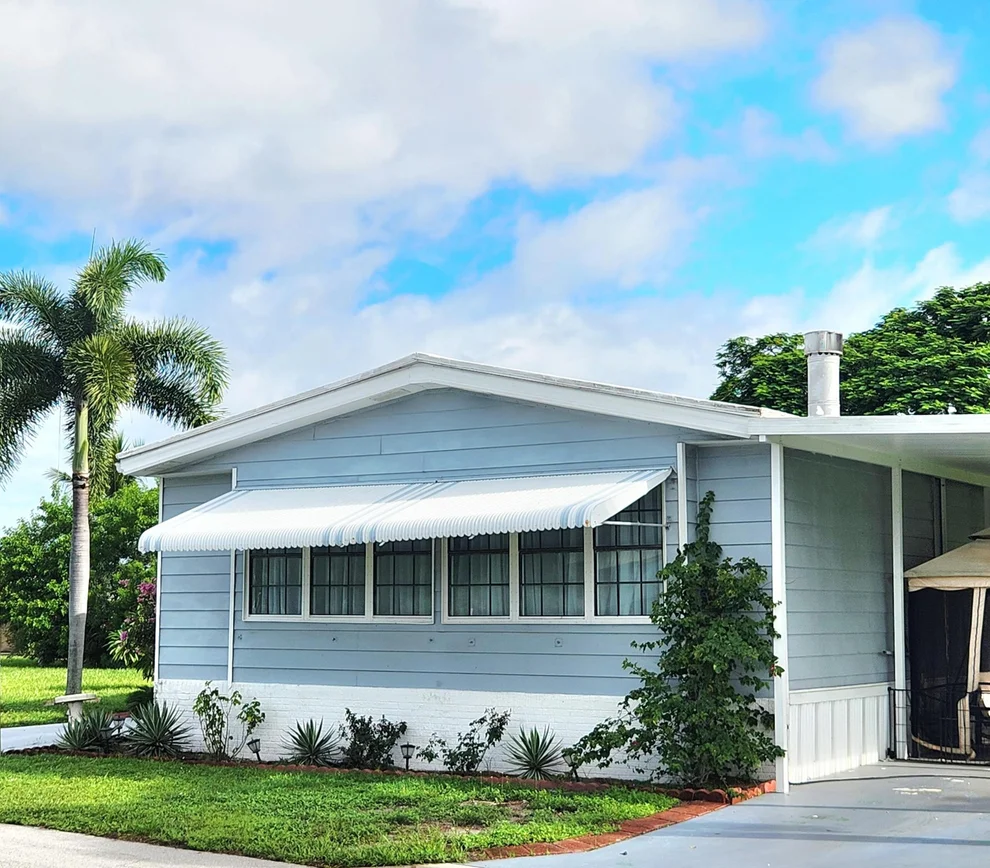 Unit for sale at 4091 67th Lane N, West Palm Beach, FL 33404