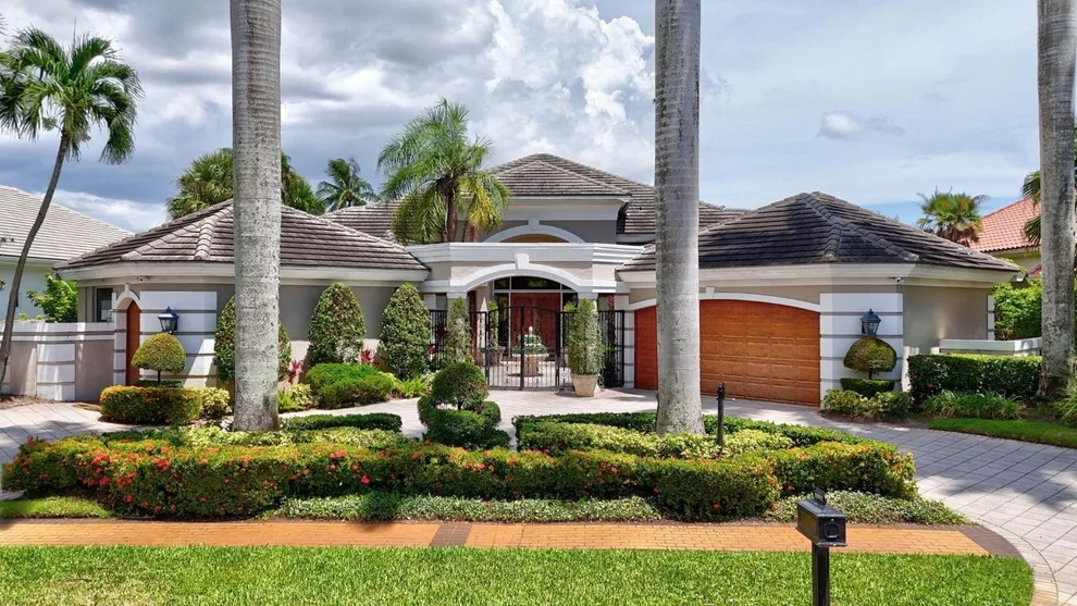 Unit for sale at 6981 Lions Head Lane, Boca Raton, FL 33496