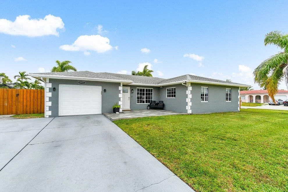 Unit for sale at 4955 Alfresco Street, Boca Raton, FL 33428