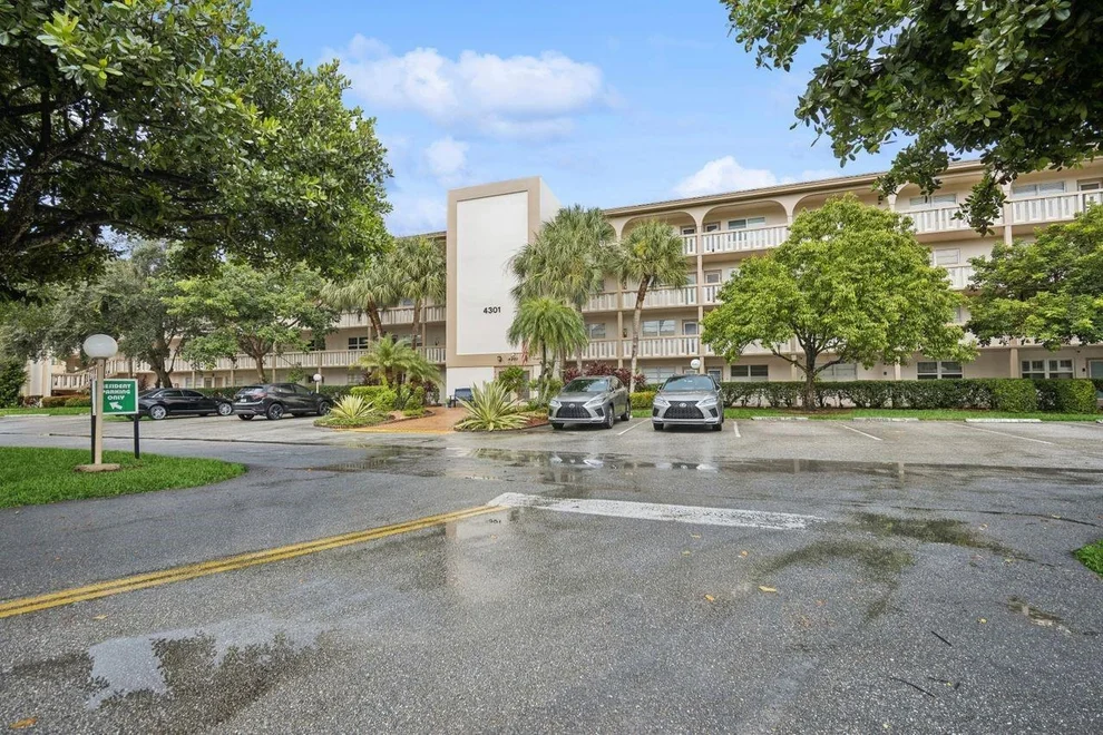 Unit for sale at 4301 Martinique Circle, Coconut Creek, FL 33066