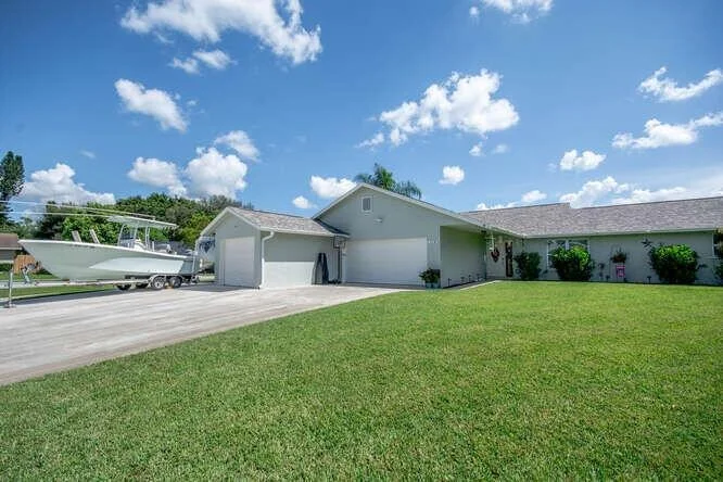 Unit for sale at 116 Almeria Street, Royal Palm Beach, FL 33411