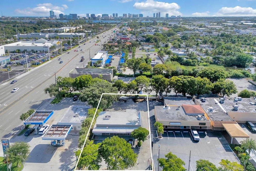 Unit for sale at 964 N Congress Avenue, West Palm Beach, FL 33409