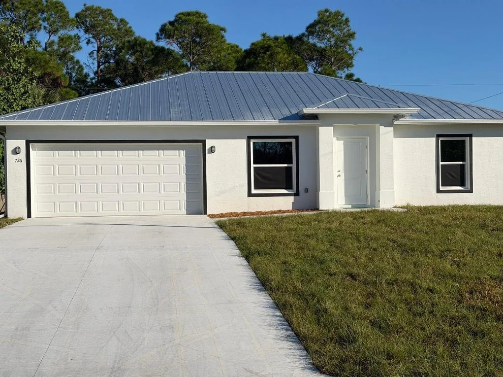 Unit for sale at 726 SW 18th Place, Vero Beach, FL 32962