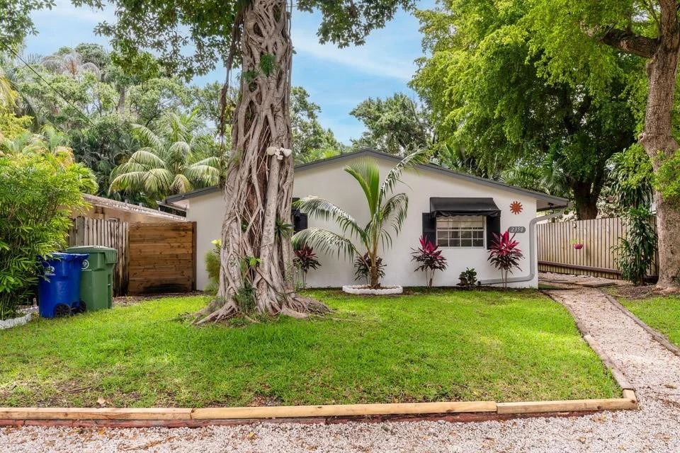 Unit for sale at 2350 SW 18th Terrace, Fort Lauderdale, FL 33315