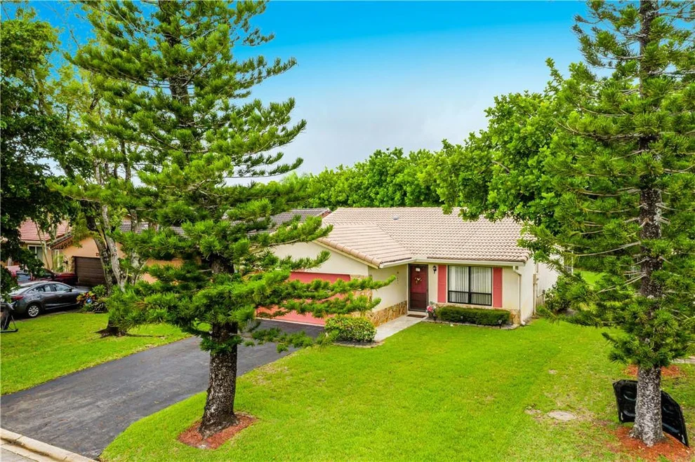 Unit for sale at 2708 NW 91st Avenue, Coral Springs, FL 33065