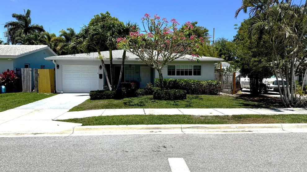 Unit for sale at 224 Dartmouth Drive, Lake Worth Beach, FL 33460