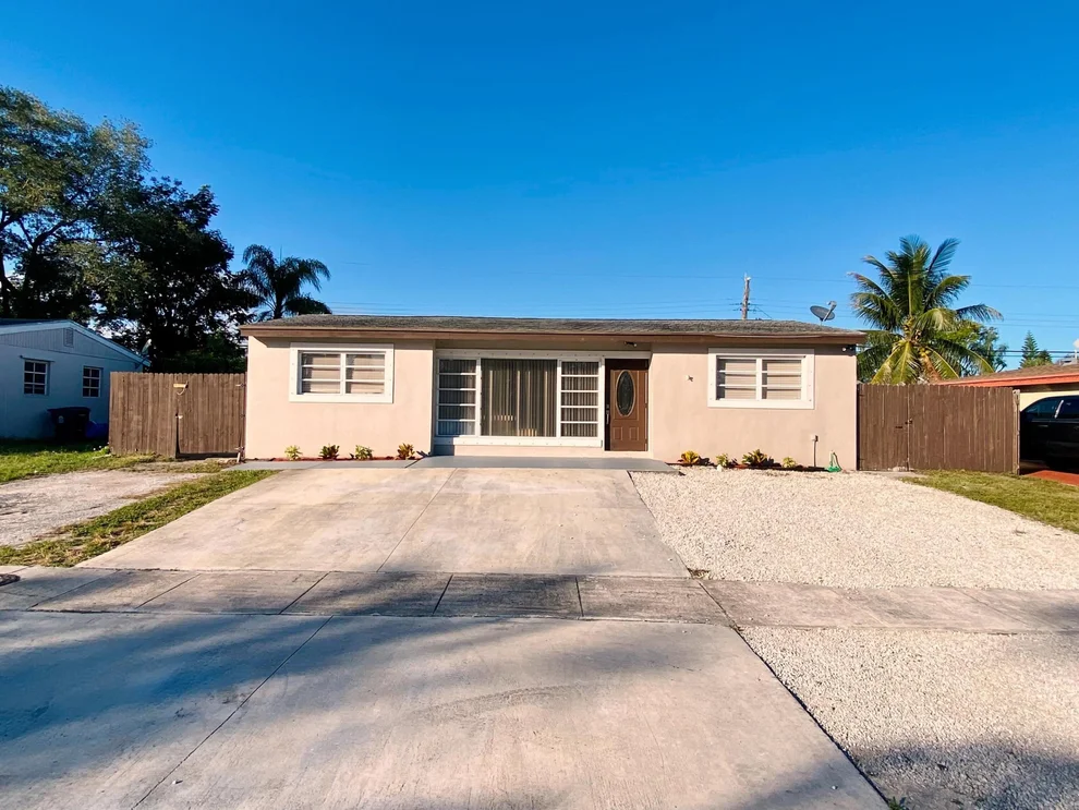 Unit for sale at 579 Tallulah Road, Lake Worth, FL 33462