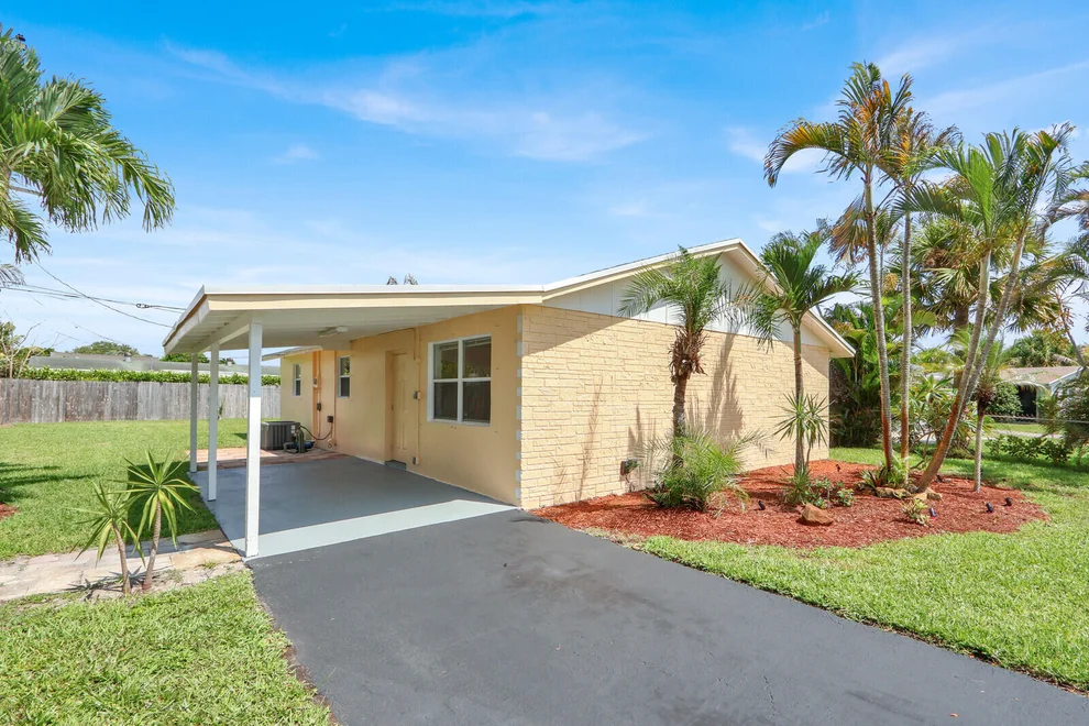 Unit for sale at 357 Garden Boulevard, Palm Beach Gardens, FL 33410