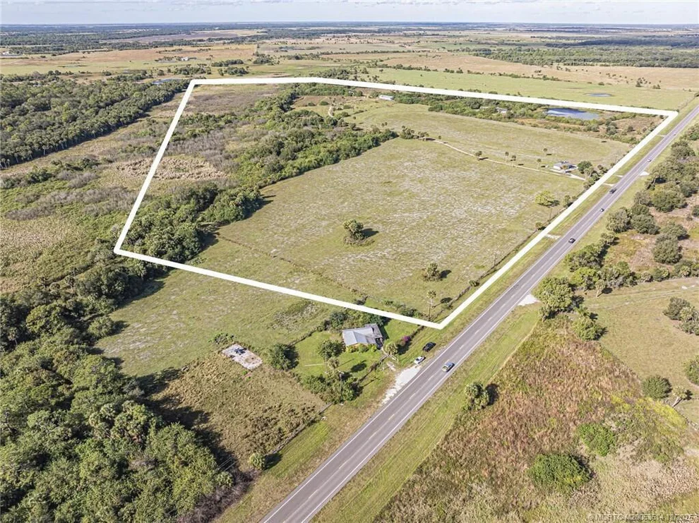 Unit for sale at 6235 Us Highway 98, Okeechobee, FL 34972