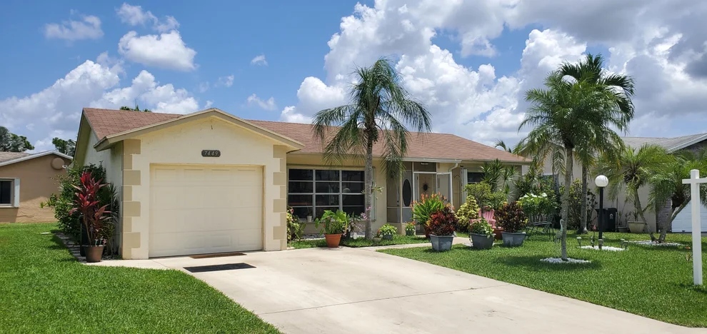 Unit for sale at 7449 Pine Park Drive S, Lake Worth, FL 33467