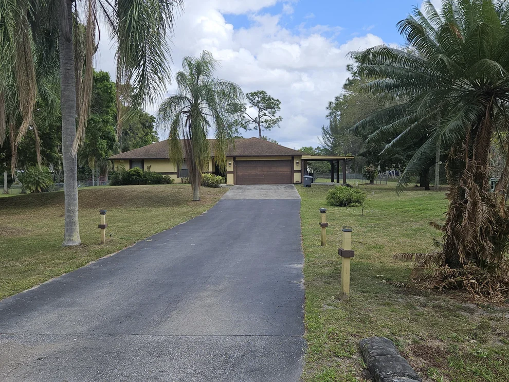 Unit for sale at 4212 126th Drive N, The Acreage, FL 33411