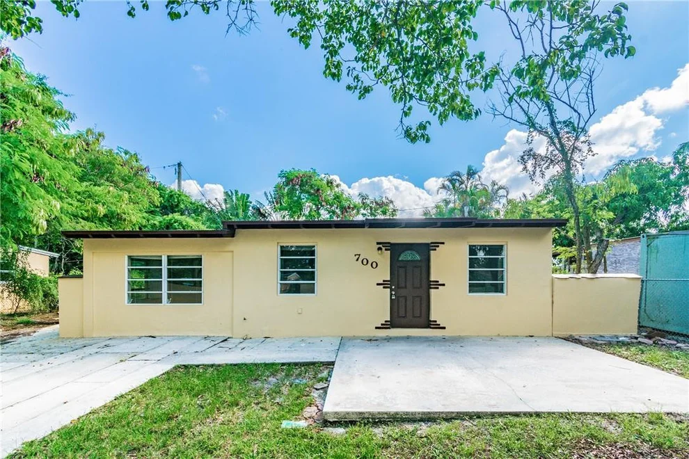 Unit for sale at 700 NE 4th Avenue, Pompano Beach, FL 33060