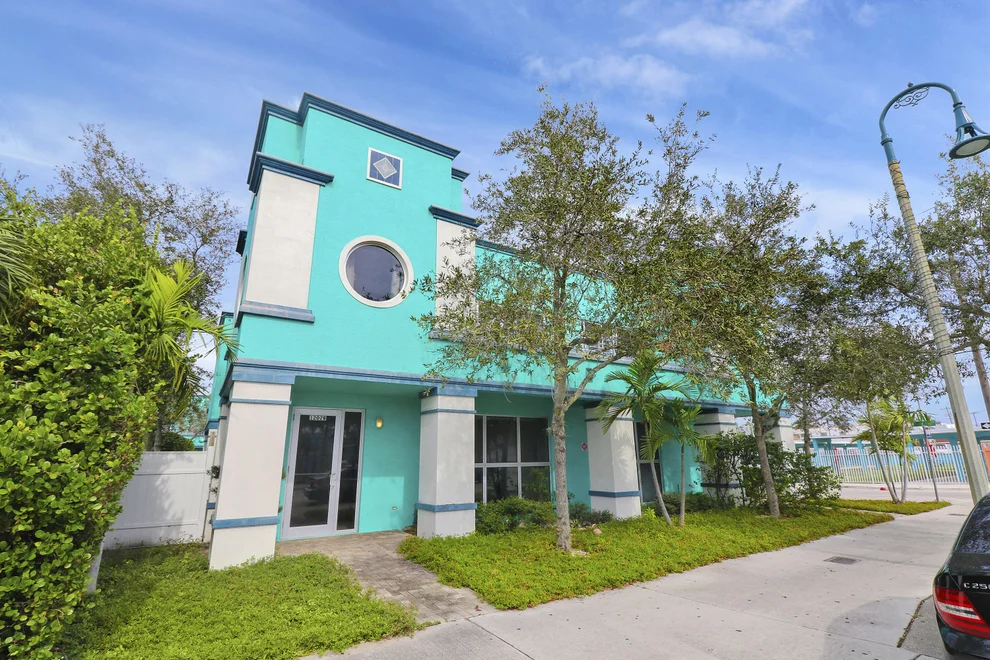 Unit for sale at 1202 Lake Avenue, Lake Worth Beach, FL 33460
