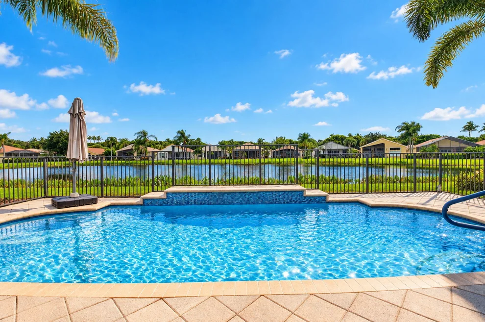 Unit for sale at 7403 Twin Falls Drive, Boynton Beach, FL 33437