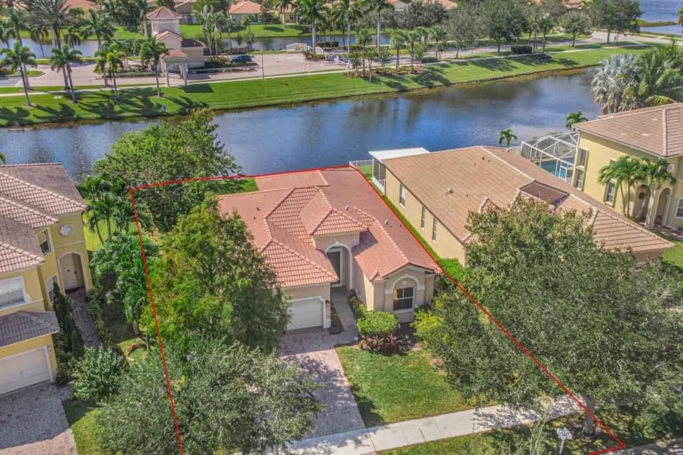 Unit for sale at 5833 Sunberry Circle, Fort Pierce, FL 34951