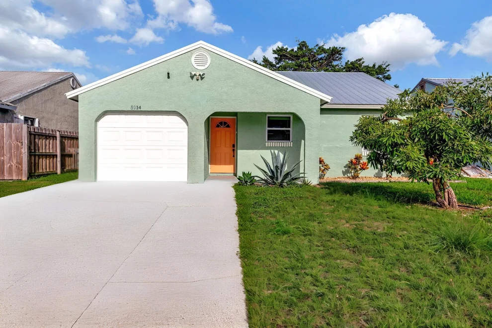 Unit for sale at 5914 SE Mitzi Lane, Stuart, FL 34997