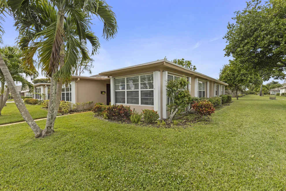 Unit for sale at 1372 High Point Way NE, Delray Beach, FL 33445