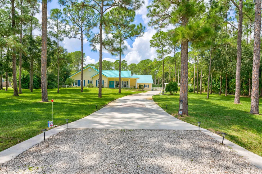 Unit for sale at 17241 123rd Terrace N, Jupiter, FL 33478