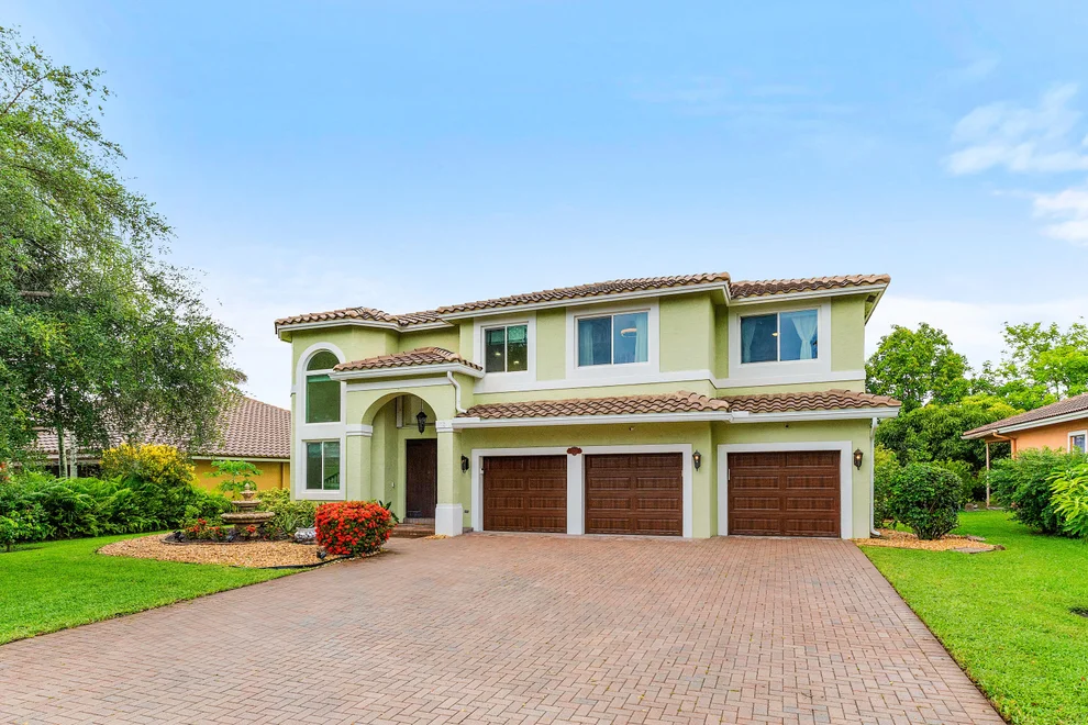 Unit for sale at 5783 NW 48th Court, Coral Springs, FL 33067