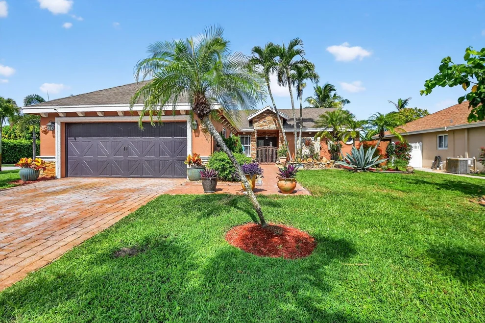 Unit for sale at 9145 Paragon Way, Boynton Beach, FL 33472